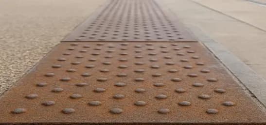 Valurautainen tuntolevy – Corten-viimeistely